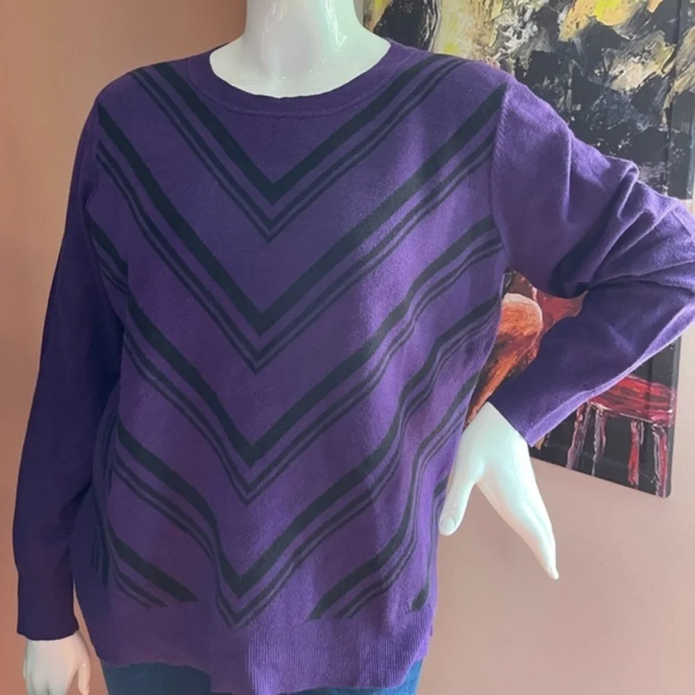 ⭐️Liz‎ Claiborne Womens Crew Neck Long Sleeve Pullover Sweater purple chevr